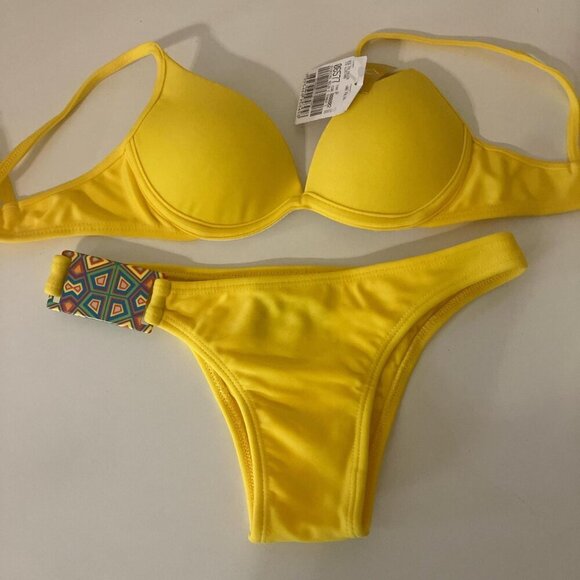 Brazilian Size XS/S Bright Yellow Bikini Set. New With Tags - Picture 1 of 6